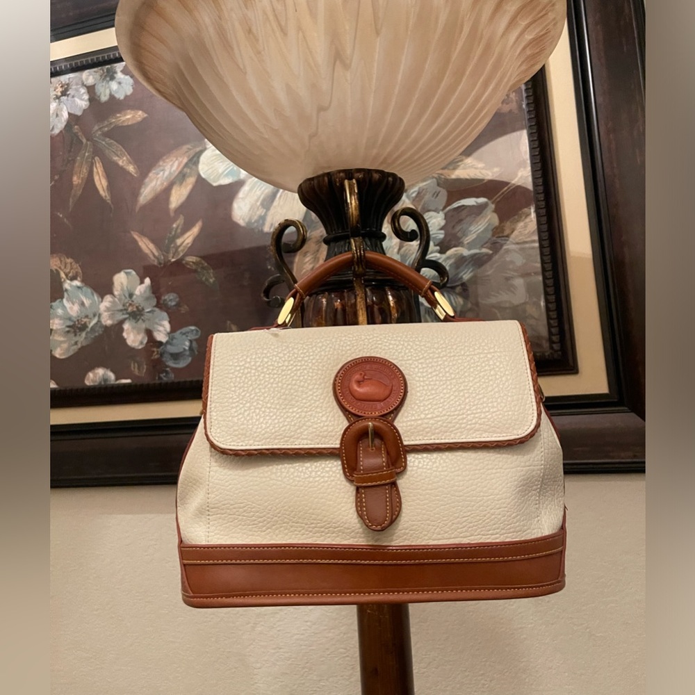 Dooney & Bourke please check all picture of condition